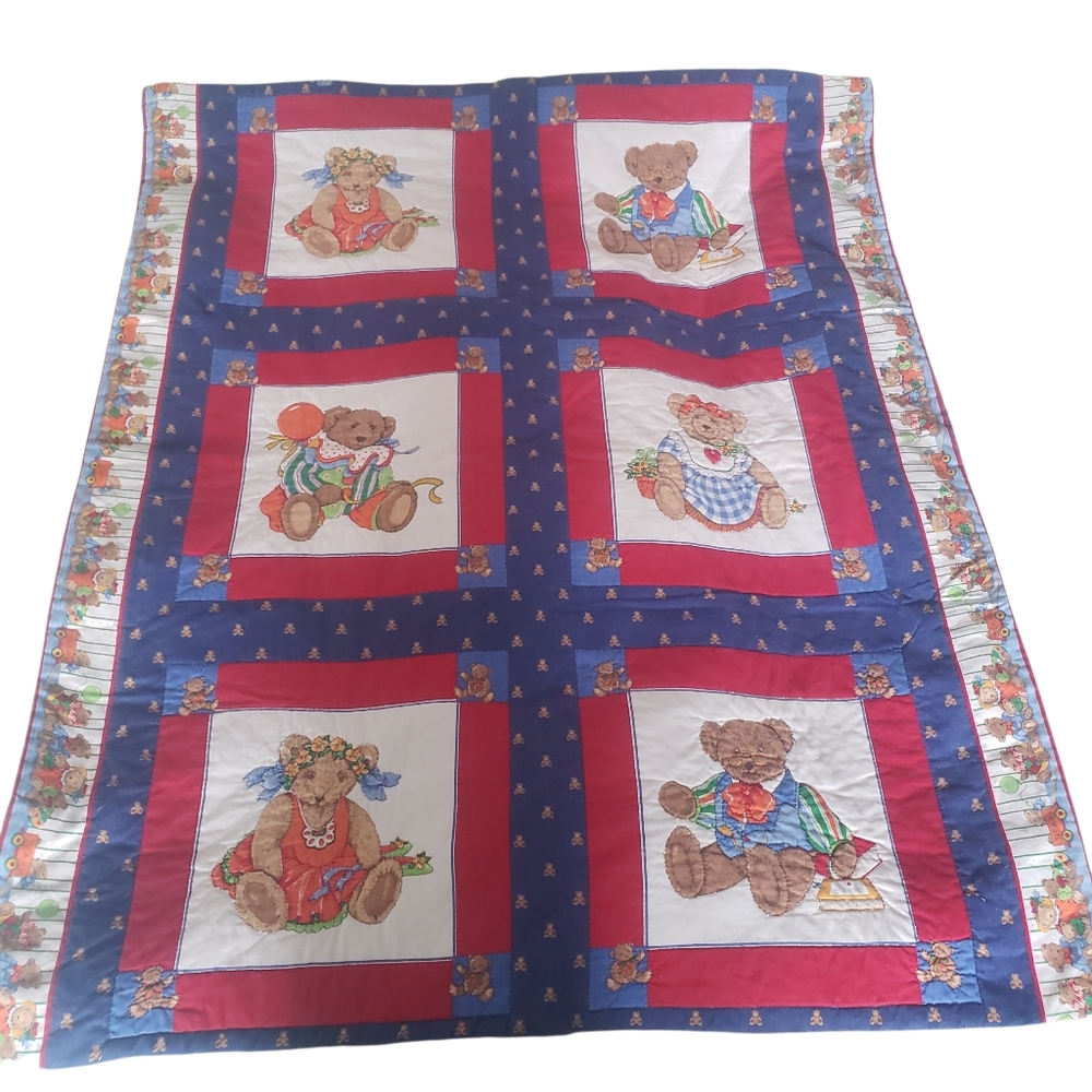 Vintage Quilt 90s Hand Made Baby Crib Blanket Cranston Bears Fabric 34 x 42.5"